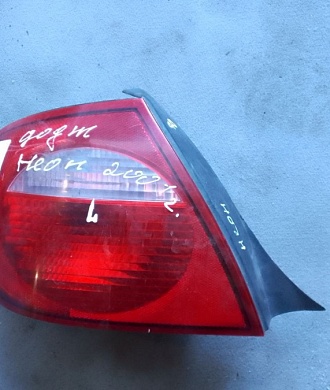 Фонарь левый задний Dodge Неон 5303543AC